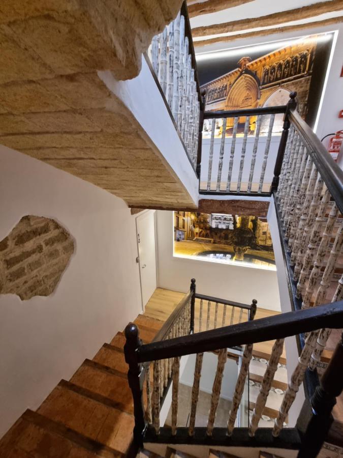 Hostal La Rua Эстелла Экстерьер фото
