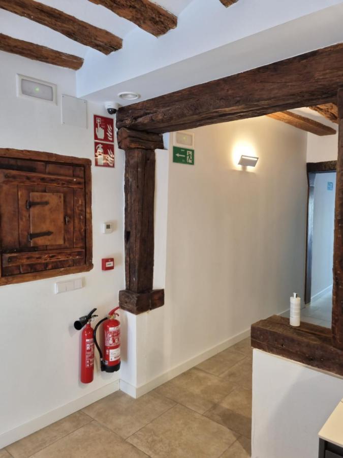 Hostal La Rua Эстелла Экстерьер фото