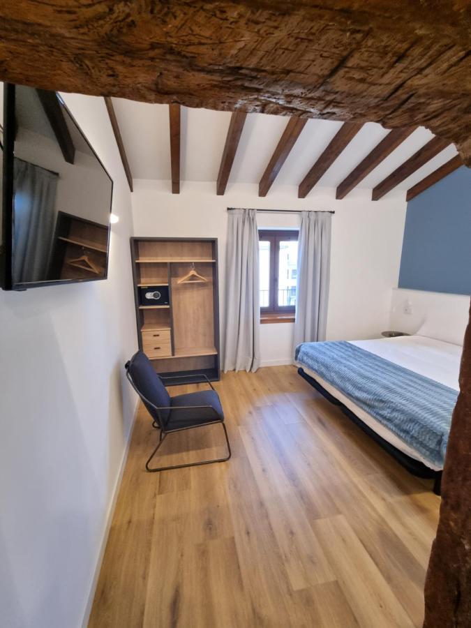 Hostal La Rua Эстелла Экстерьер фото
