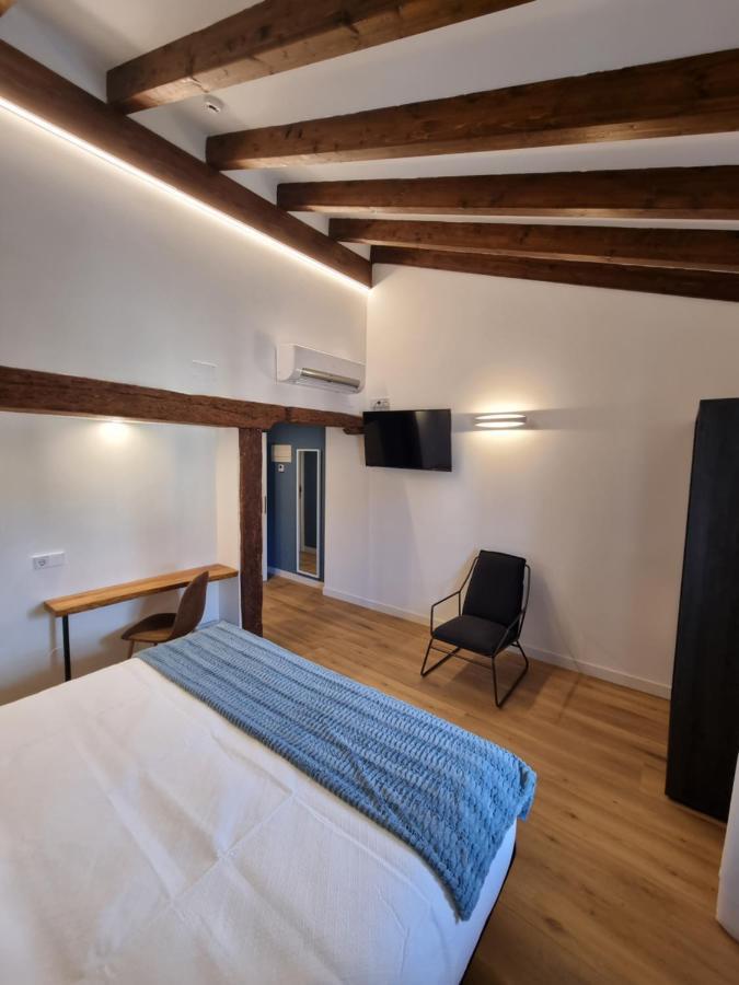 Hostal La Rua Эстелла Экстерьер фото