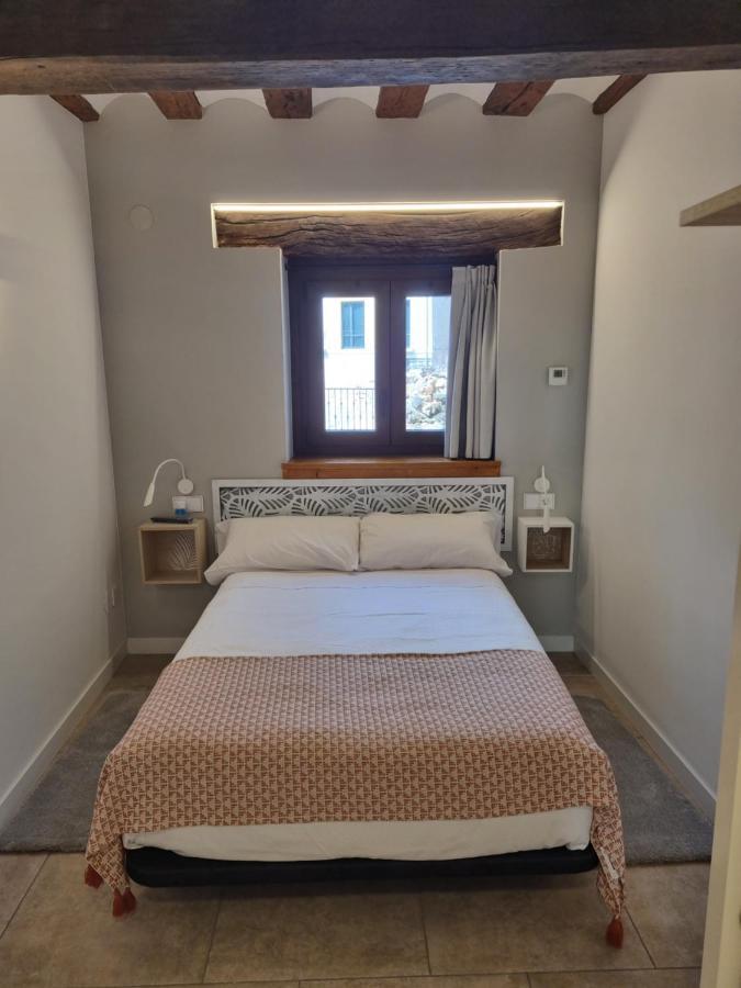 Hostal La Rua Эстелла Экстерьер фото